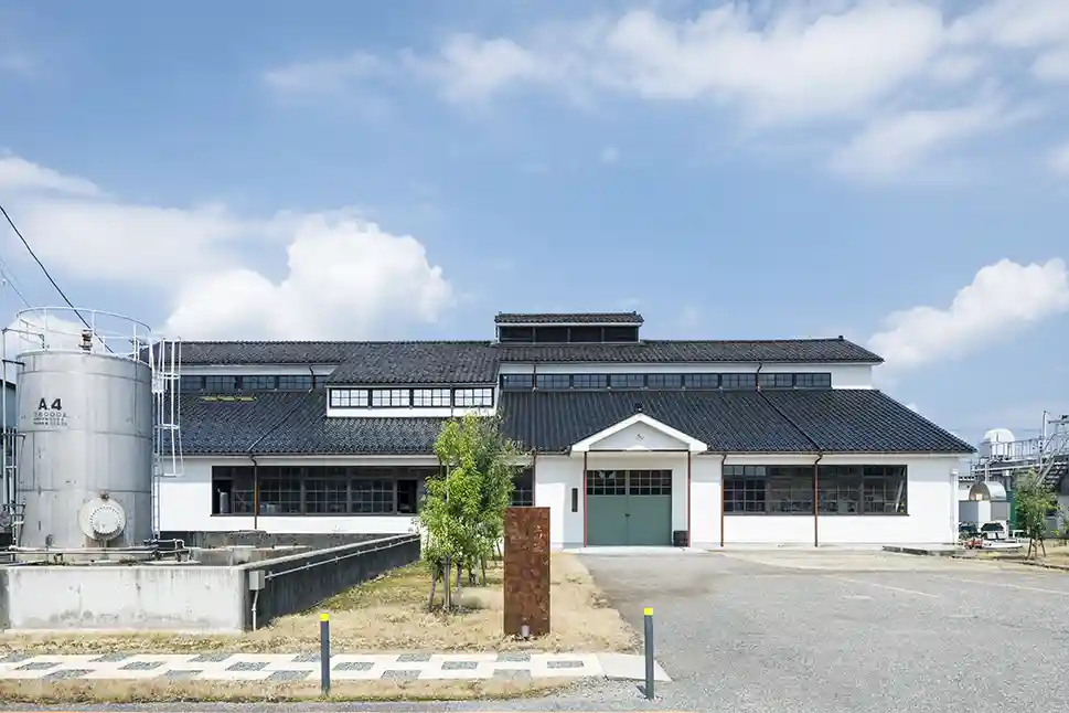 若鶴酒造株式会社 三郎丸蒸留所